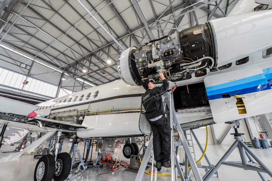 Aviation Mechanic Shortage Looms As Risk For Industry Brink News And Insights On Global Risk