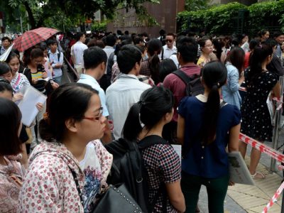 How Hr Can Help Asean S Frontier Economies Grow Brink The Edge - jobs seekers line up to submit their resumes in hanoi vietnam firms in the frontier asean markets such as myanmar cambodia and vietnam must improve their